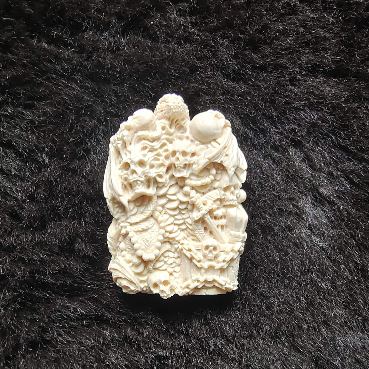 Hand-Carved Skull Accessory - Mammoth Ivory Mastermind
